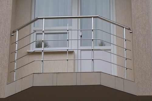 Балконные ограждения из металла: высота гост и снип, монтаж металлических оград своими руками