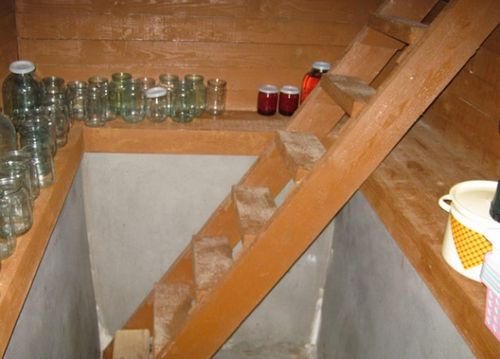 Как сделать лестницу в погреб (подвал) своими руками