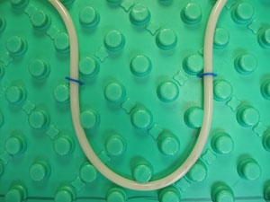 Схема монтажа водяного тёплого пола своими руками: правила построения, пошаговая инструкция (фото и видео)
