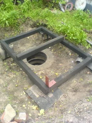 Строительство туалета с выгребной ямой на даче: устройство