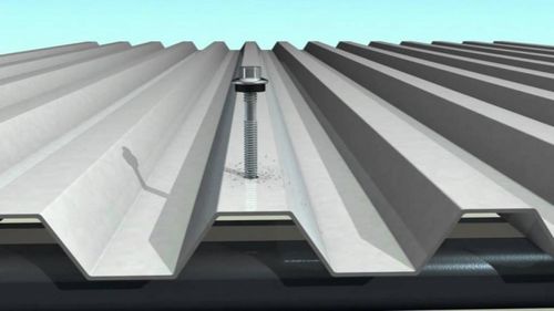 Укладка профнастила на крышу: инструкция