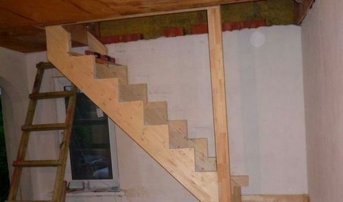 Устройство лестницы на второй этаж и лестничных ограждений своими руками, варианты отделки